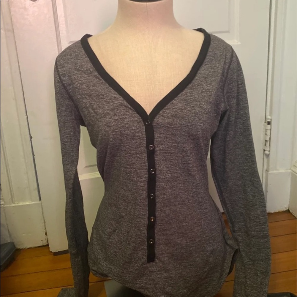 Grey Lululemon athletic top